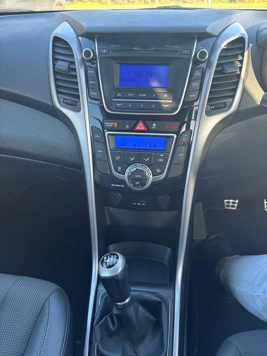 Hyundai i30 1.4 Diesel - Image 4