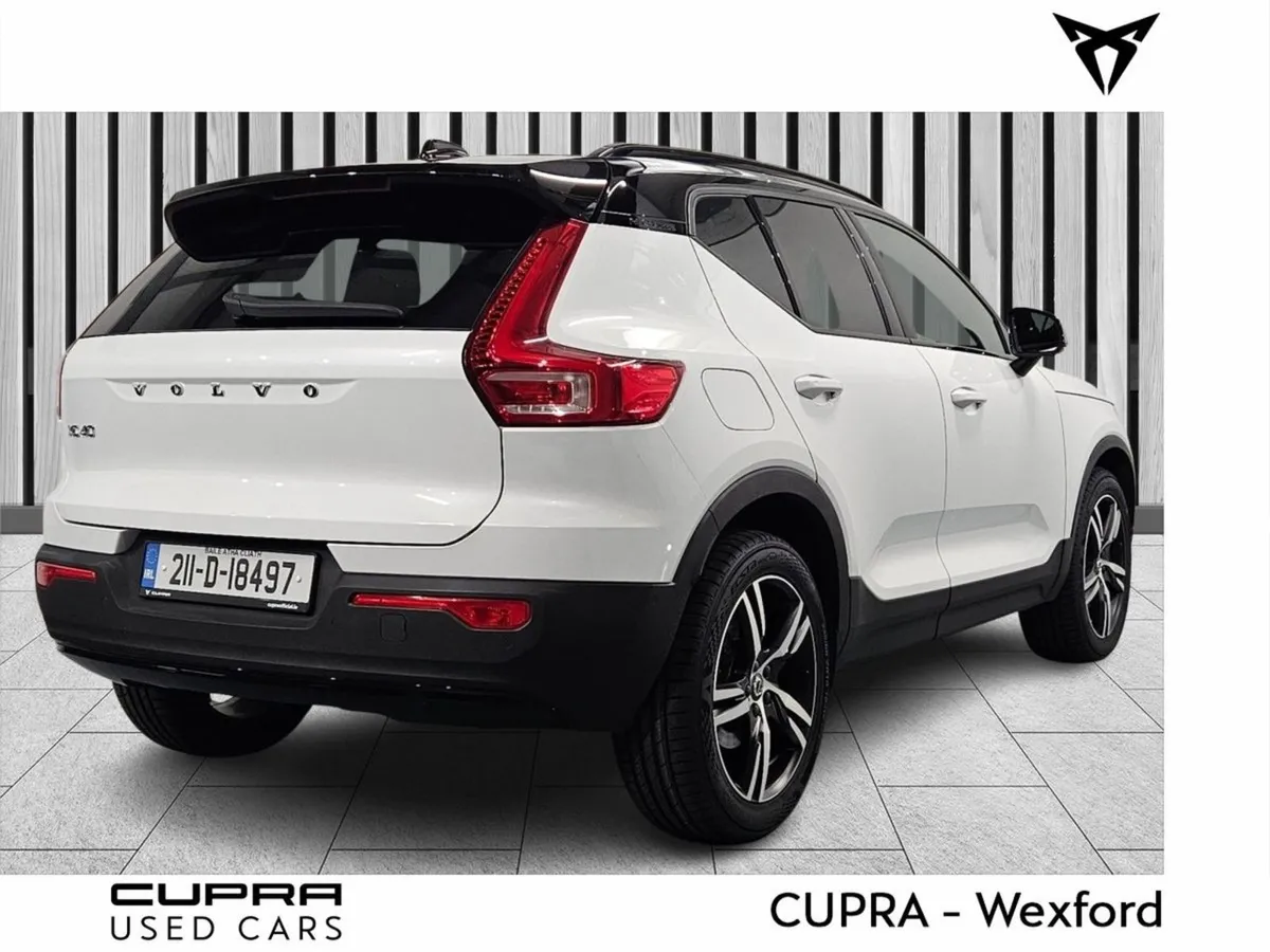 Volvo XC40 (deposit Taken)phev T5 (262hp) R-desig - Image 4