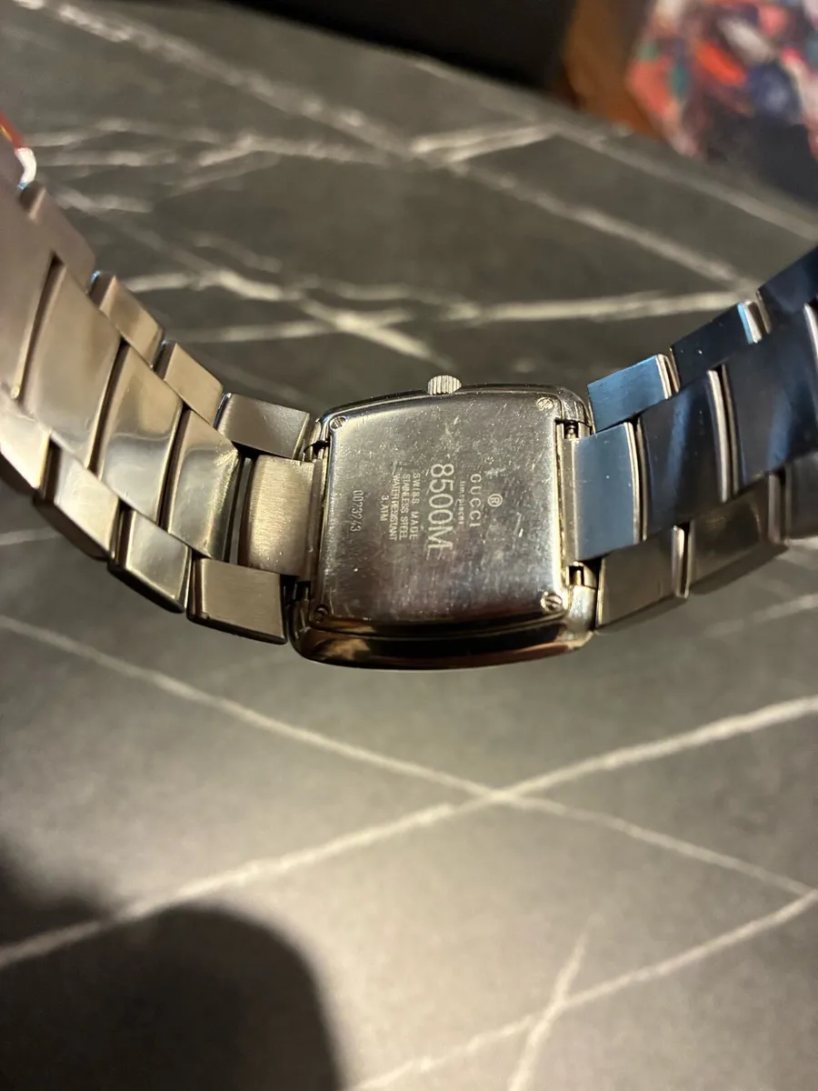 Gucci watch - Image 3