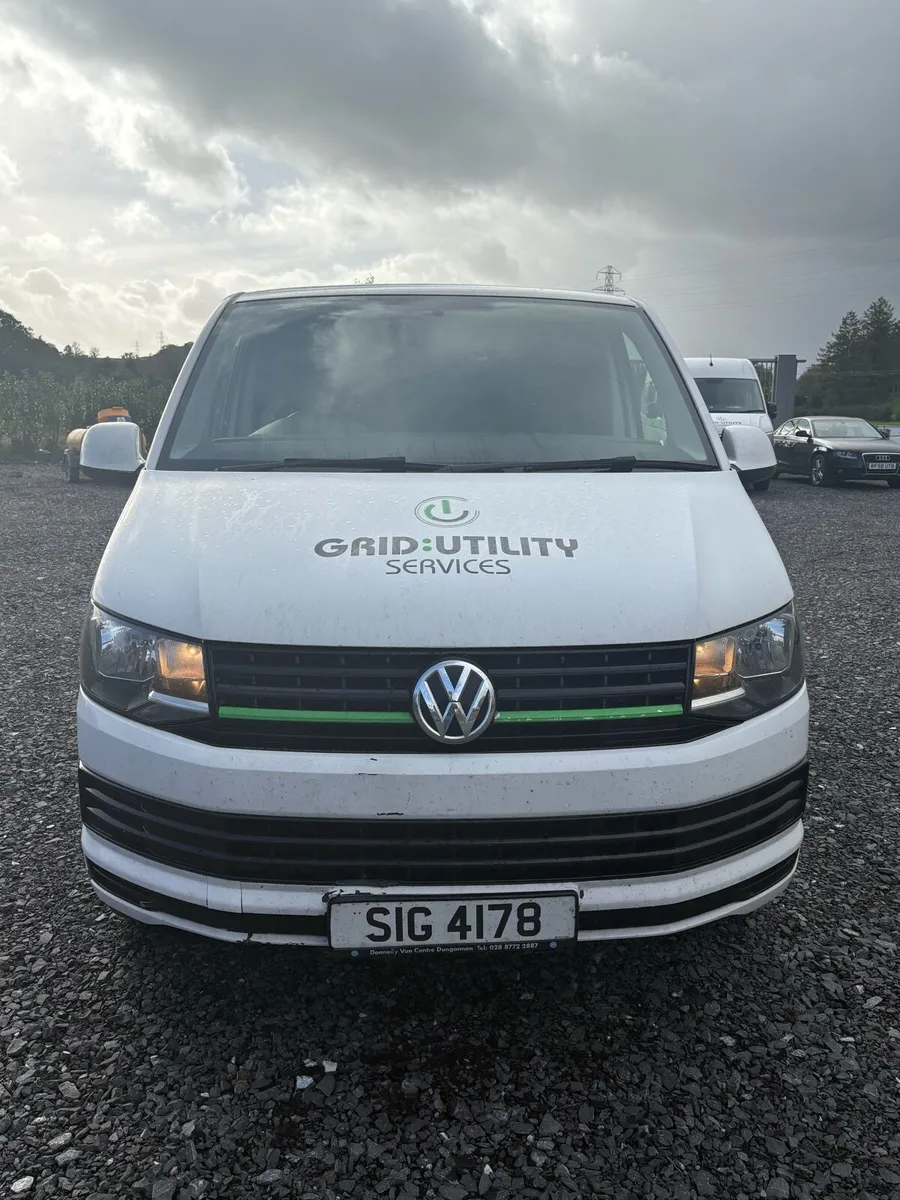 2017 vw transporter - Image 2