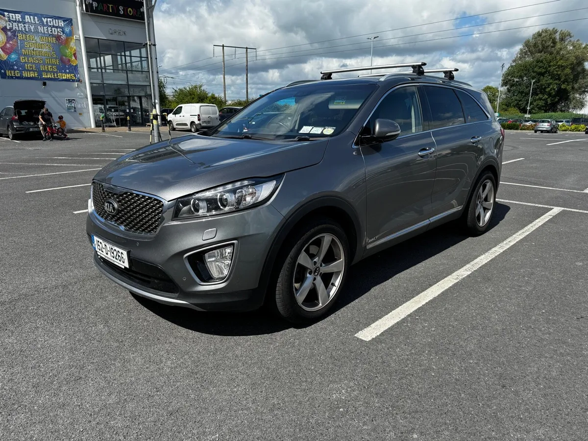 2015 Kia Sorento Platinum CRDi 2.2 4WD-7 Seater - Image 3