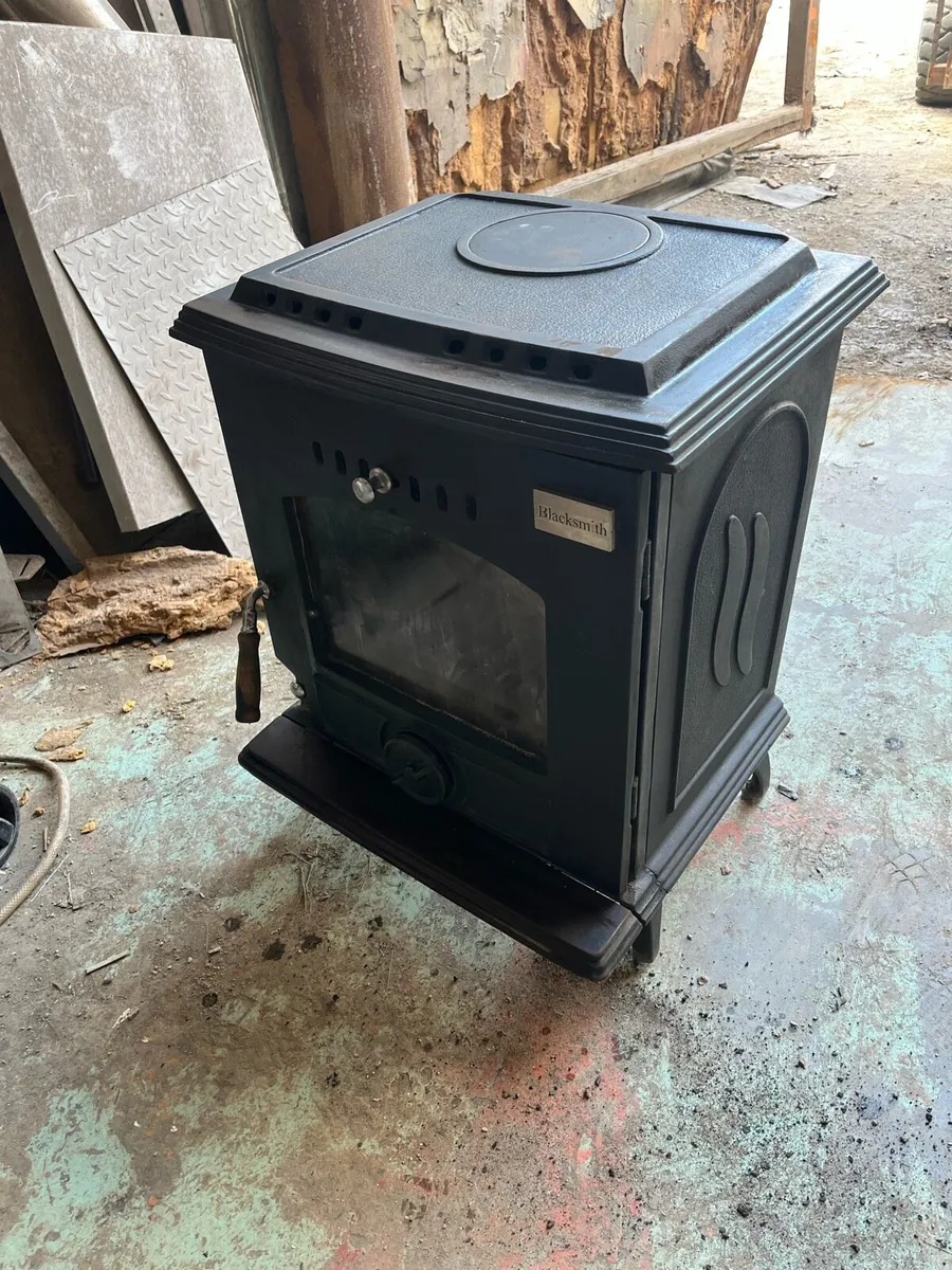 Blacksmith stove - Image 1