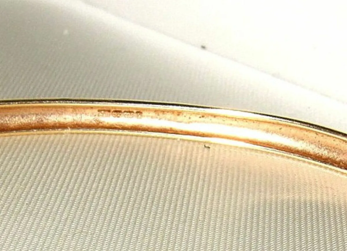 Vintage H'mked 9k Gold 'Torque' Design Open Bangle - Image 4