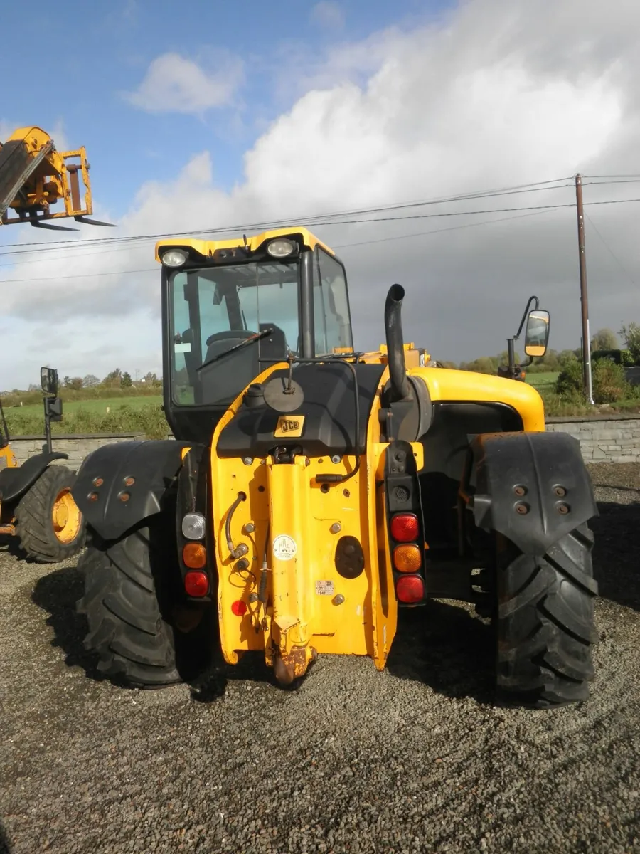 2010 JCB 526/56 loader - Image 1