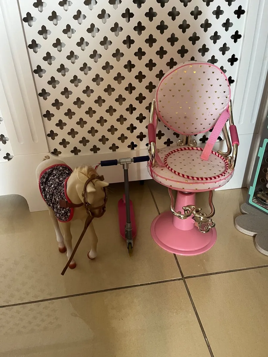 Toys - Image 3