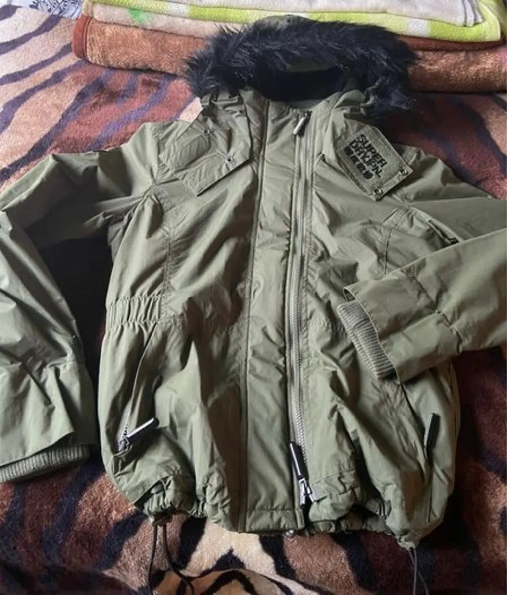 Superdry Womens jacket size L 12-14uk like new - Image 1