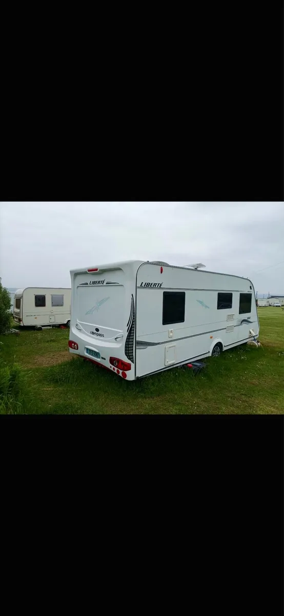 19/4 Fixed Bed Compass Liberte Caravan - Image 2