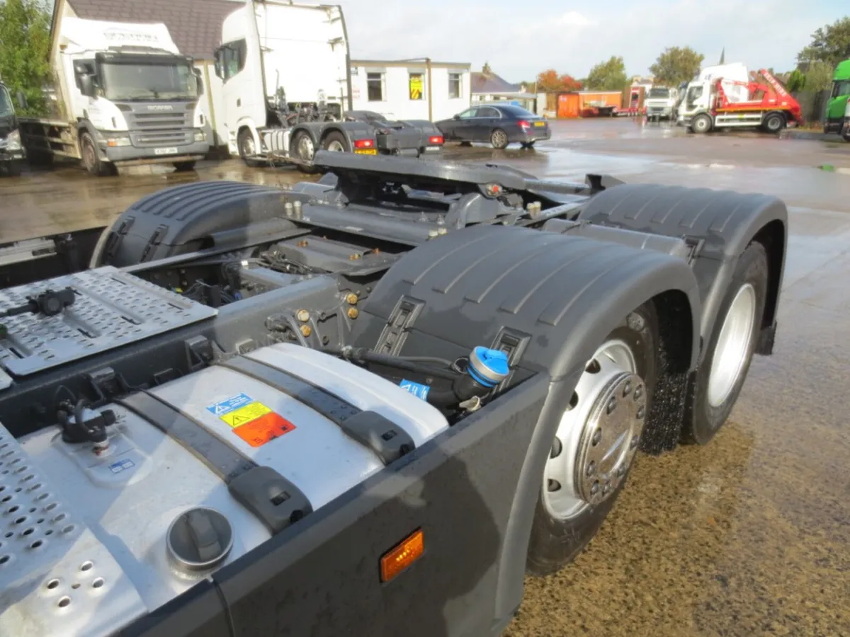 2021 SCania R500 Highline 6x2 Tractor unit - Image 4