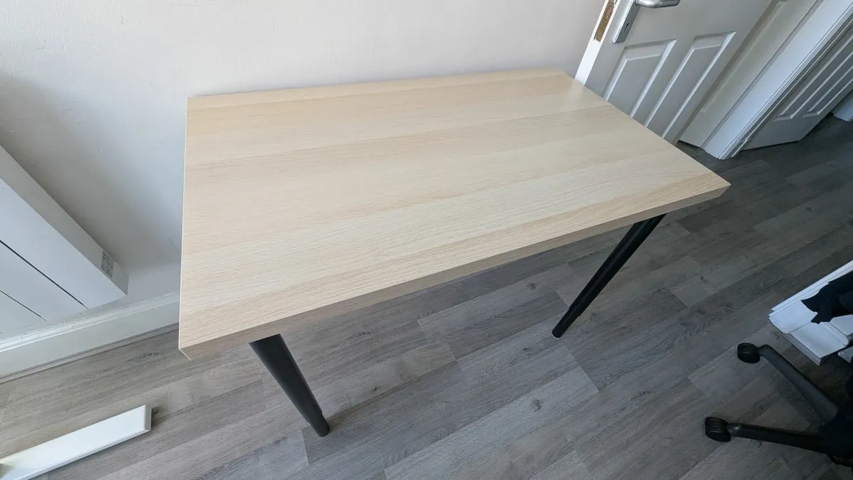 Small home office desk - Image 3