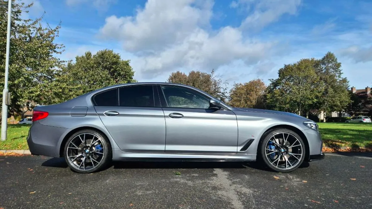 BMW 530e - Image 1