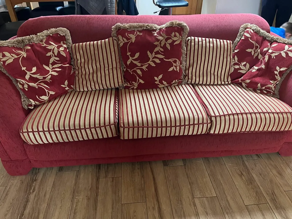 2 Couches 1 x 3 seater, 1 x 2 seater - Image 2