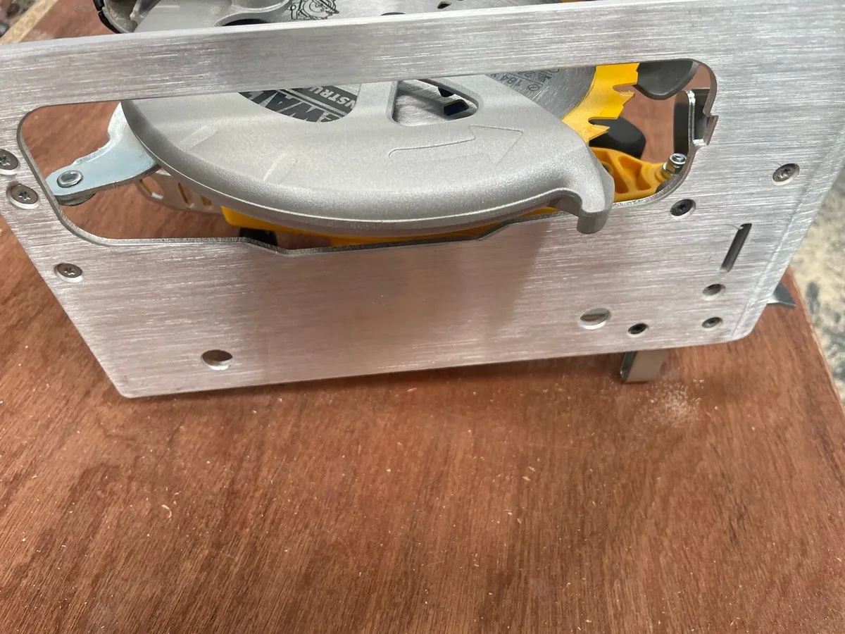 Dewalt dcs570 like new - Image 3