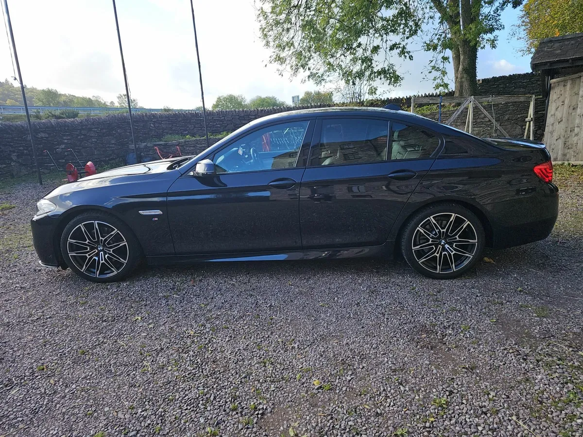 BMW 5-Series 2014 - Image 2