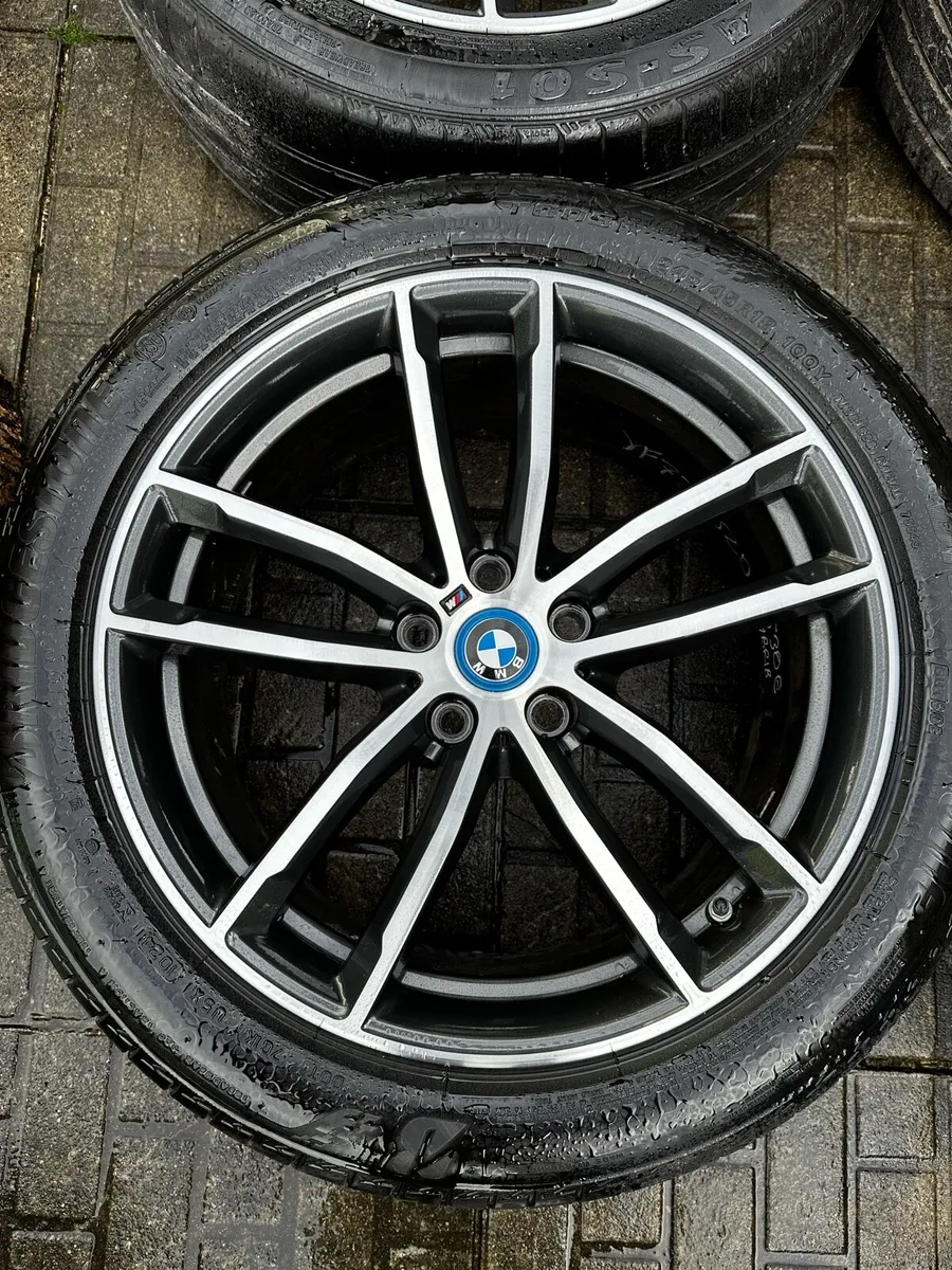BMW 18” Genuine Alloys Great Tyres Immaculate - Image 2