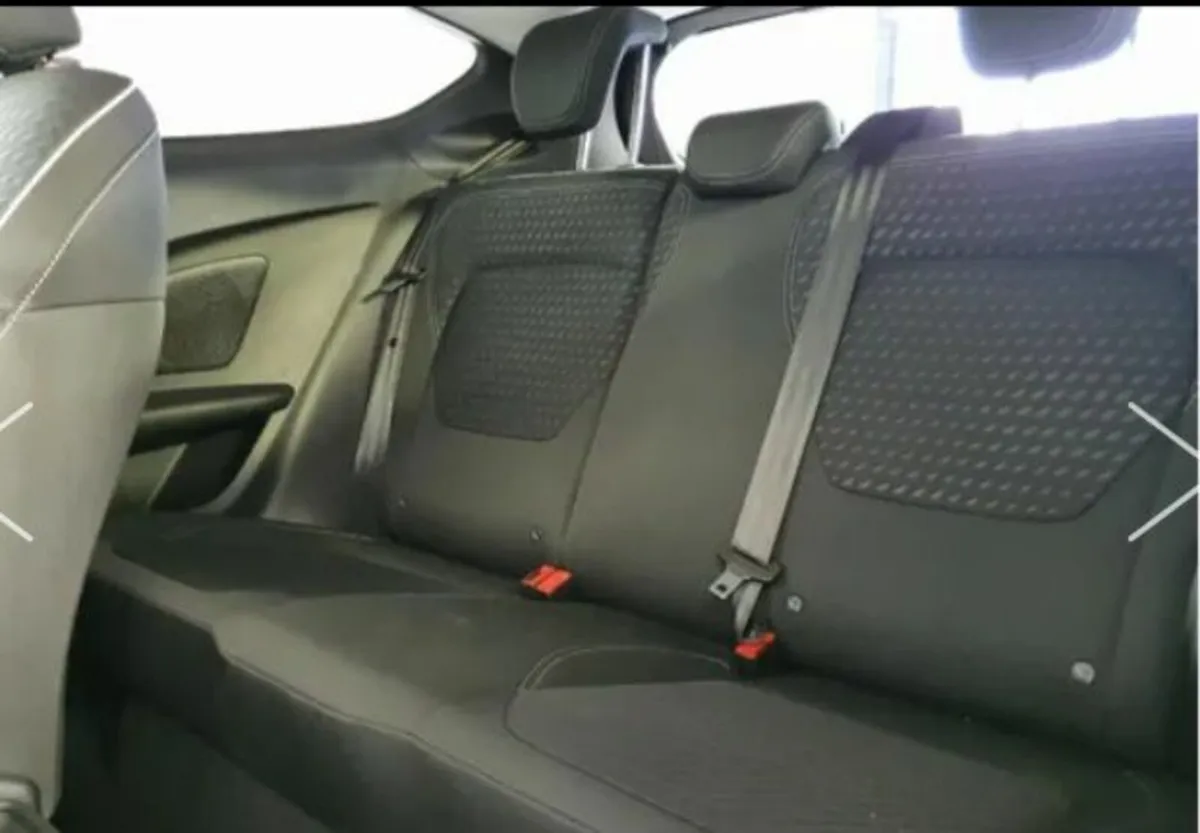 Ford Fiesta 2017 - Image 2