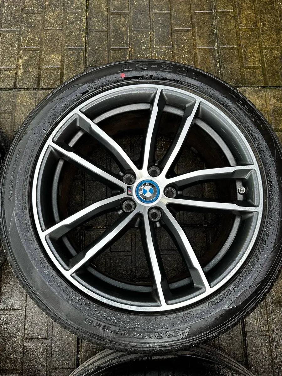 BMW 18” Genuine Alloys Great Tyres Immaculate - Image 4