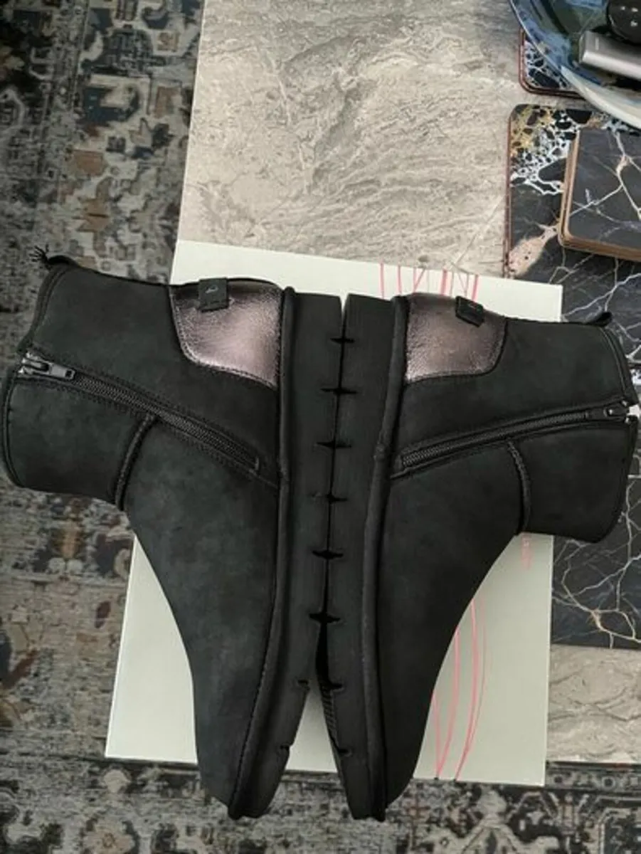 Bugatti flat boots women's size 6.5 uk 40 eu New - Image 1