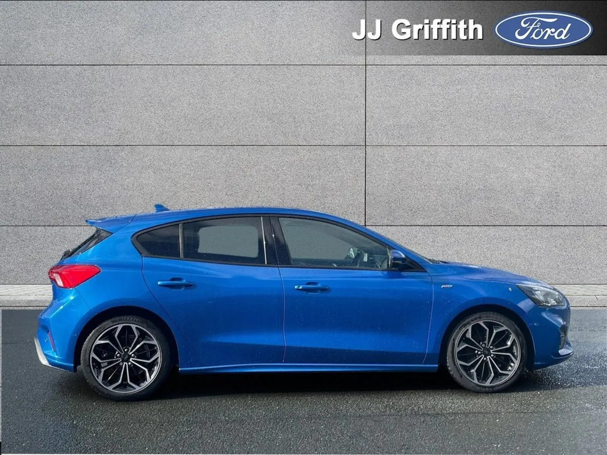 Ford Focus 1.0t Ecoboost Hybrid 125PS St-line - Image 3