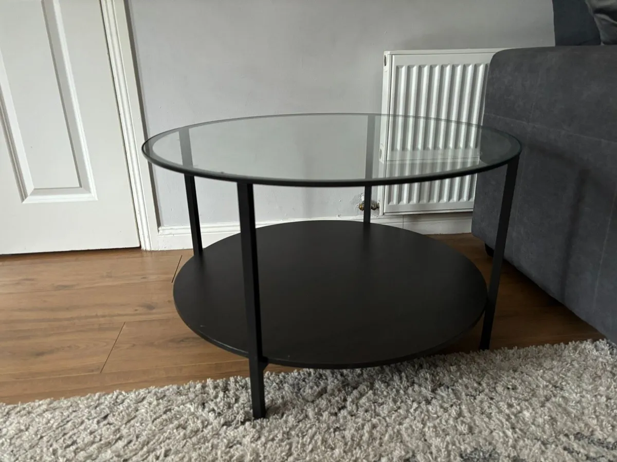 VITTSJÖ Coffee table, black-brown/glass, 75 cm - Image 4
