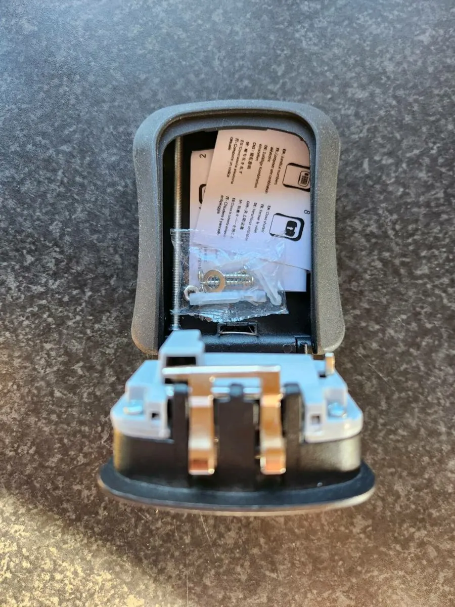 New. Previse Combination key lock - Image 4