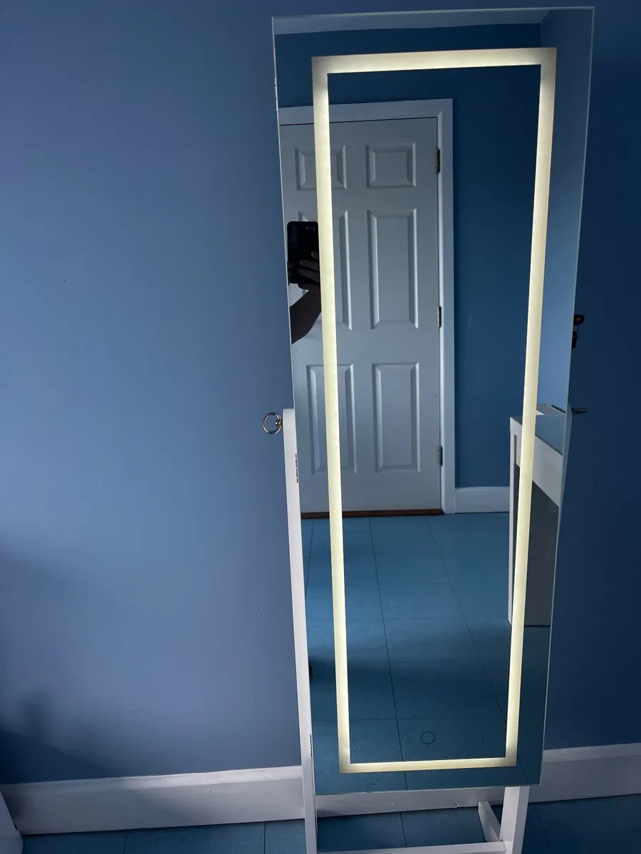 Mirror - Image 3