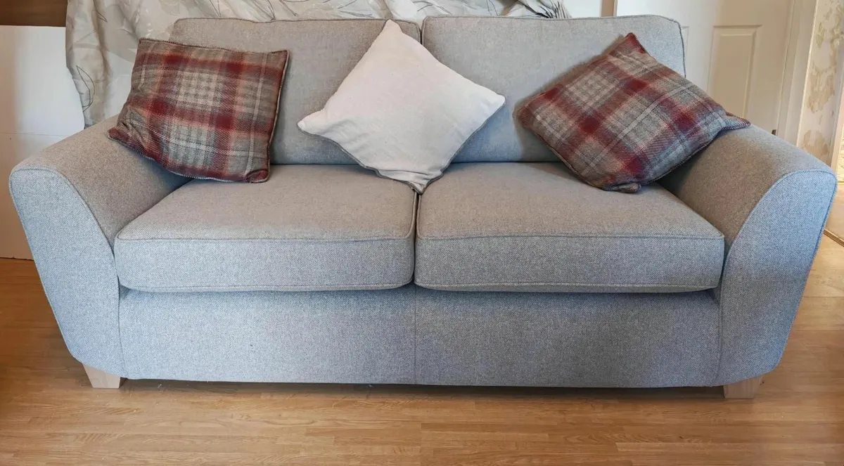 Sofa set (can be sold together or separately read - Image 2