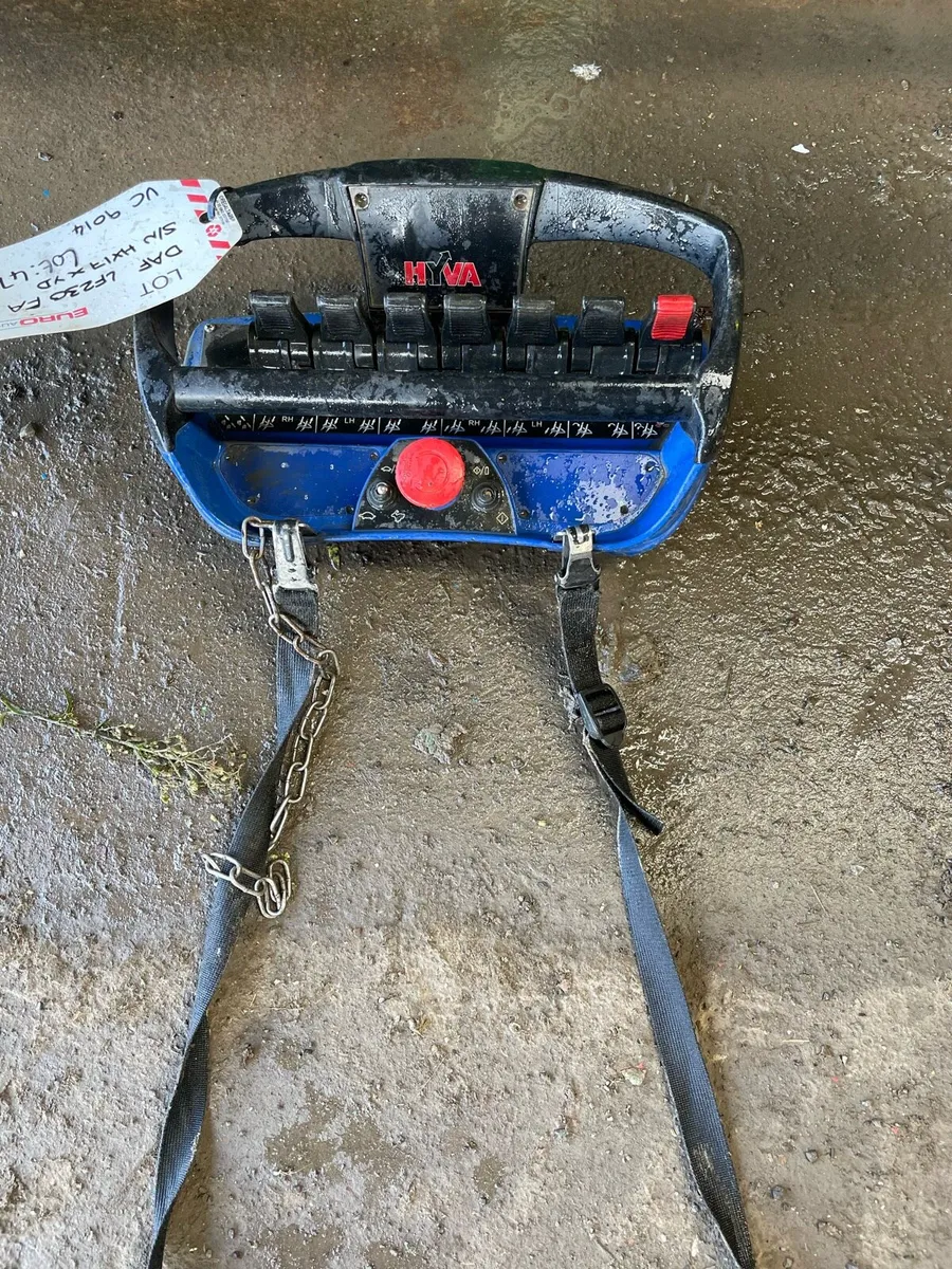 HYVA Skip Cover Equipment - Image 2