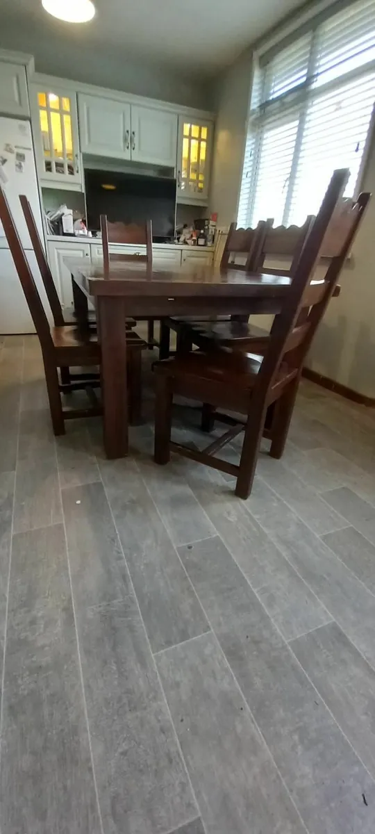 Table and 6 high back chairs - Image 3
