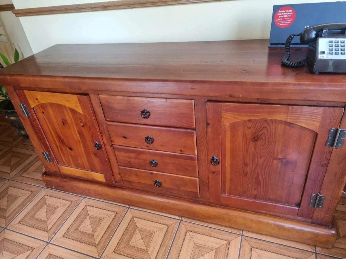 Mahogany sideboard - Image 1