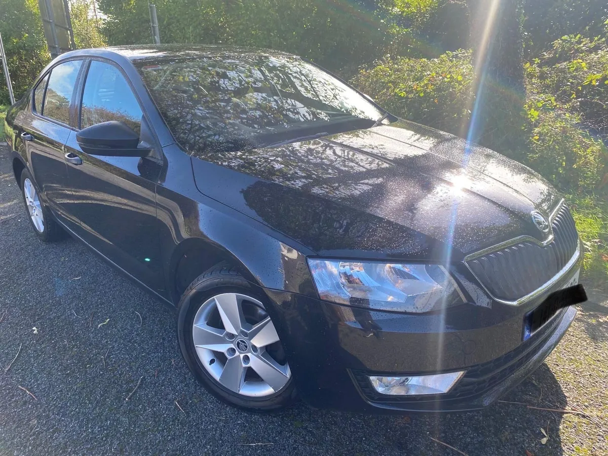 Octavia Nct 05/26 Tax 10/25 - Image 2