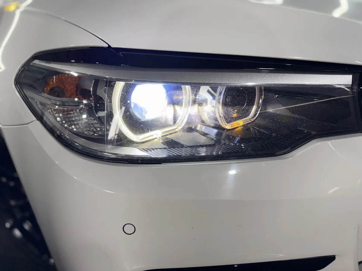⚪️2017 BMW 530e M-SPORT PLUG IN HYBRID⚪️ - Image 4