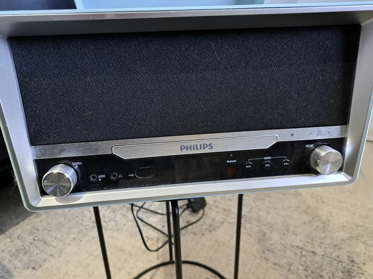 Philips Record Player in Baby Blue - Image 4