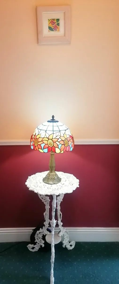 Tiffany Table Lamp New In Box Free Delivery - Image 2