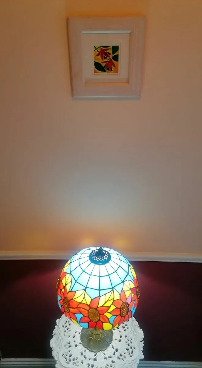 Tiffany Table Lamp New In Box Free Delivery - Image 3