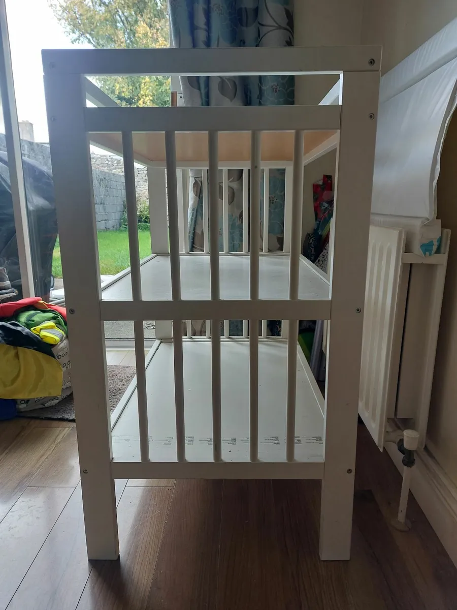 Free baby changing table - Image 1