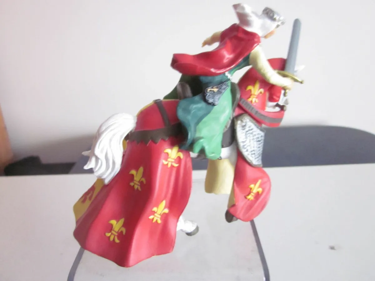 Papo Medieval Queen  Riding Horse Figure 2001 - Image 3