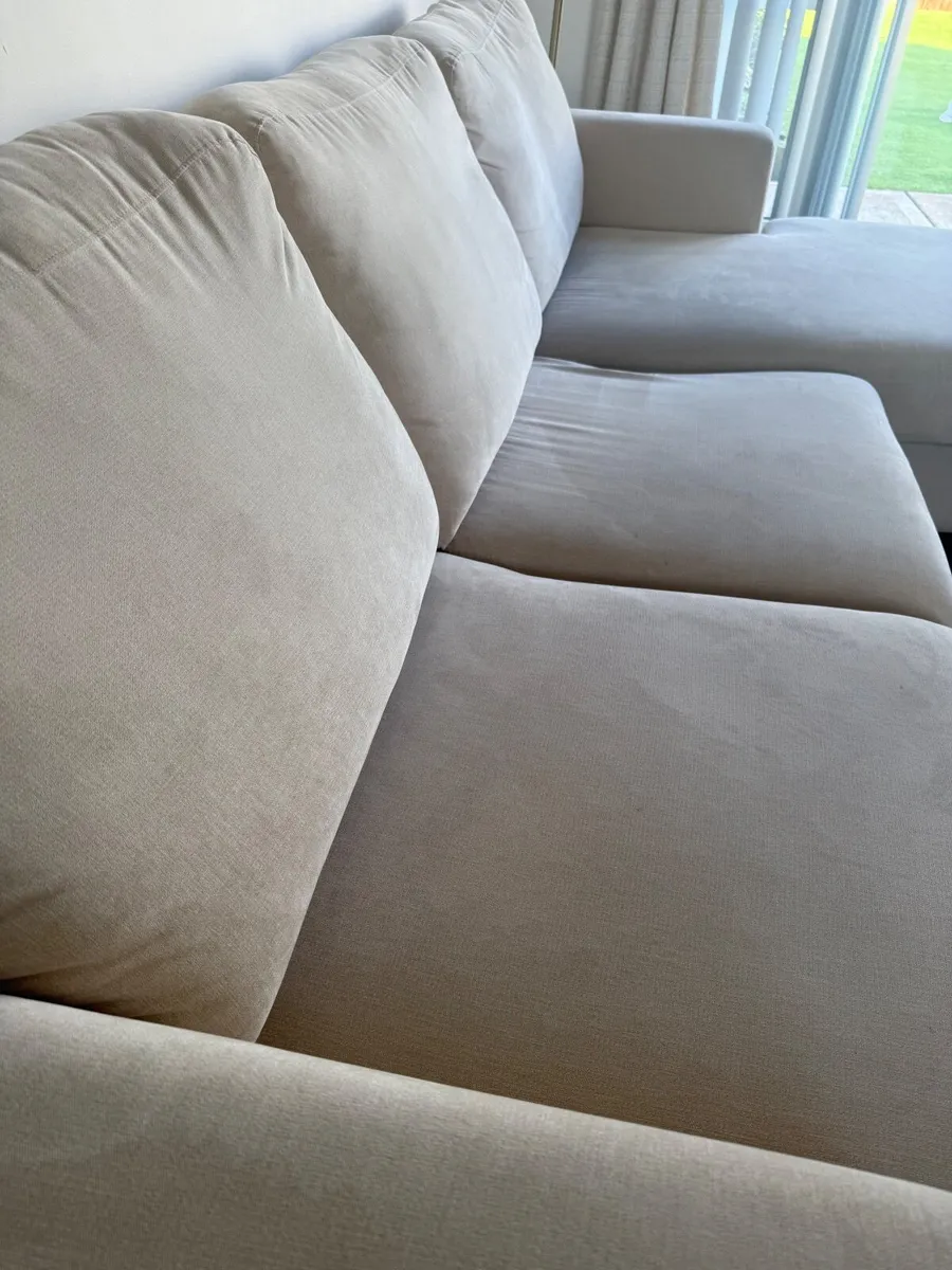 Couch - Image 3