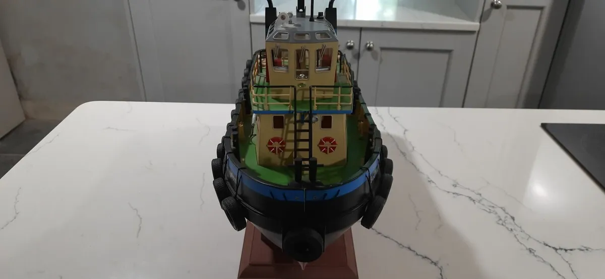 Hobby Engine Radio Controlled Model Tug Boat - Image 4