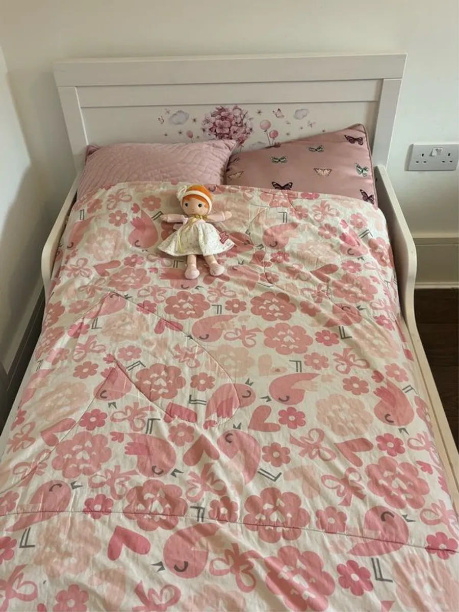 toddler bed - Image 2