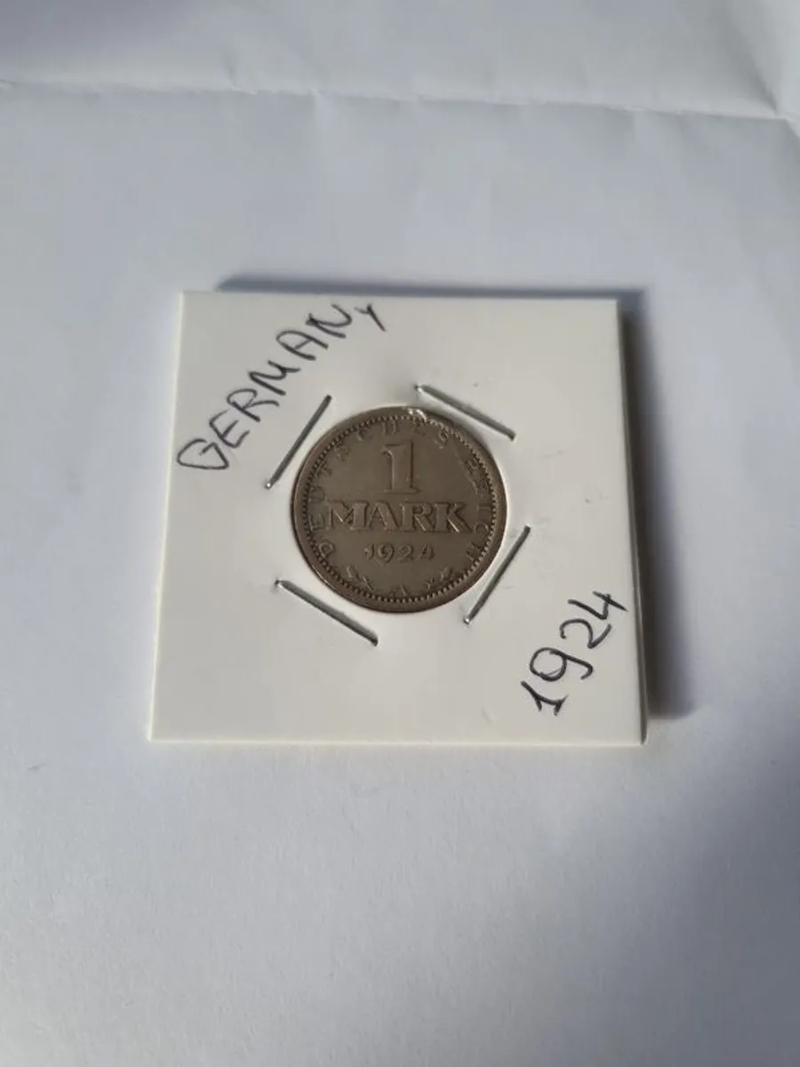 Old coin - Image 1