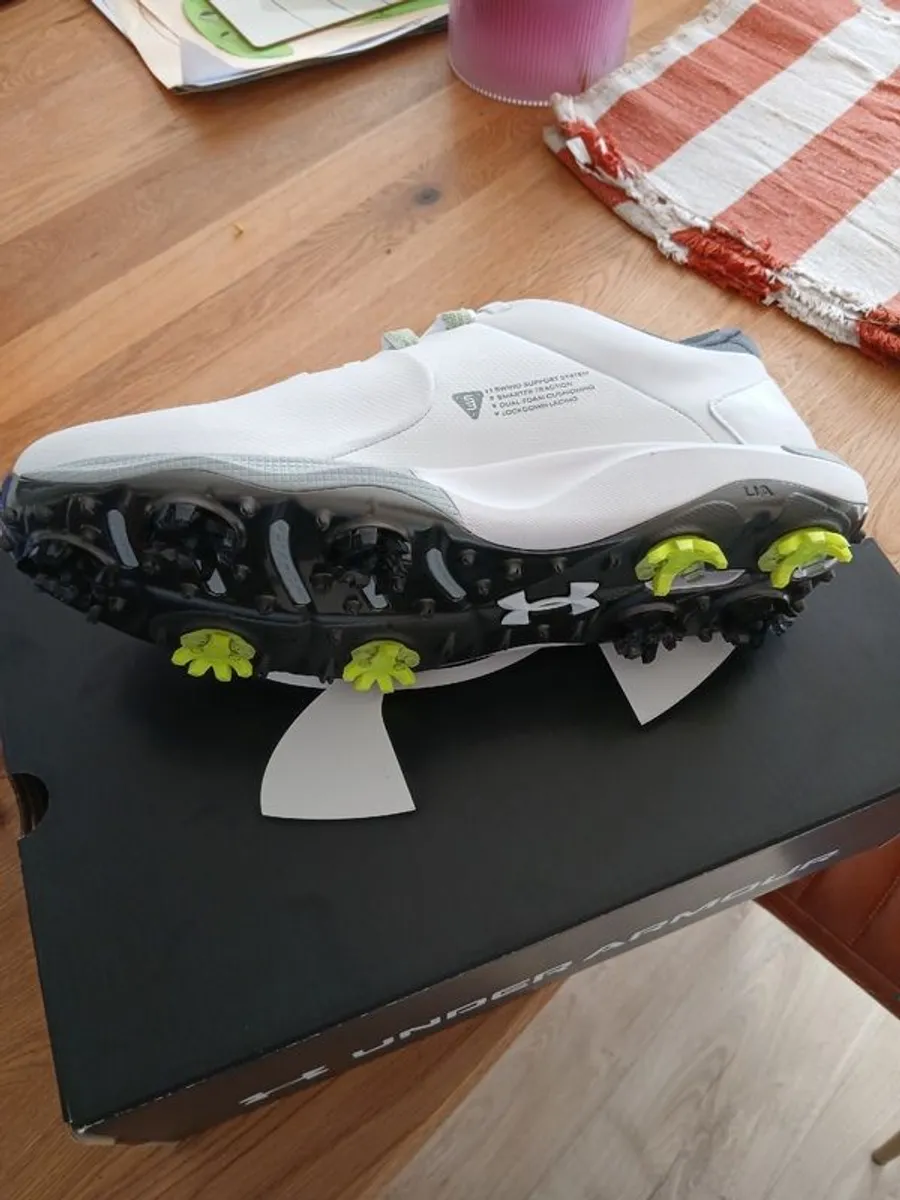 Golf shoes - Image 2