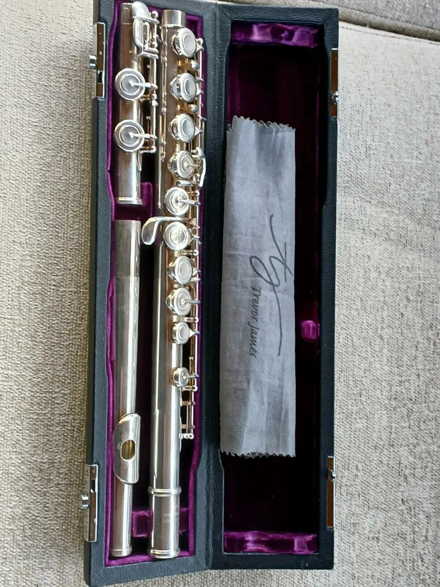 Trevor James concert flute - Image 2