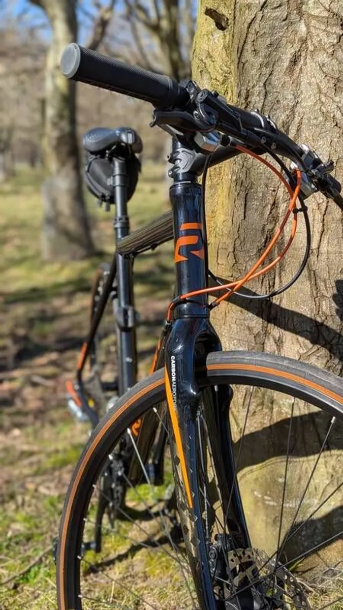Hybrid bike - Image 2