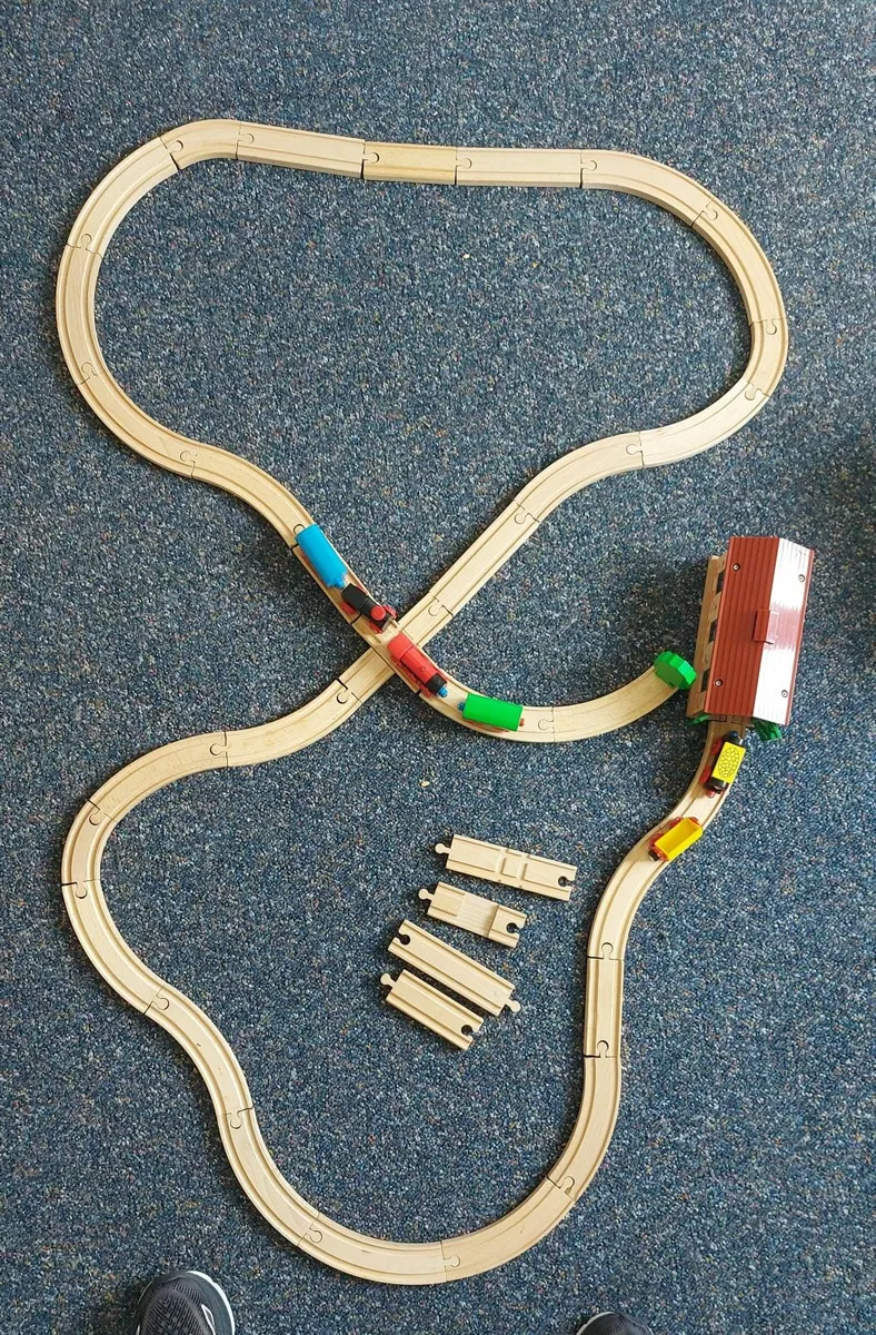 Brio Wooden Train Tracks and Shed - Image 1