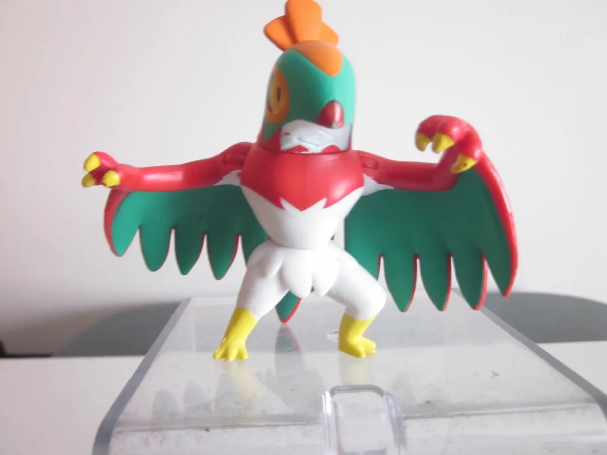 Pokeman Battle  Figure Hawlucha 2022 - Image 1