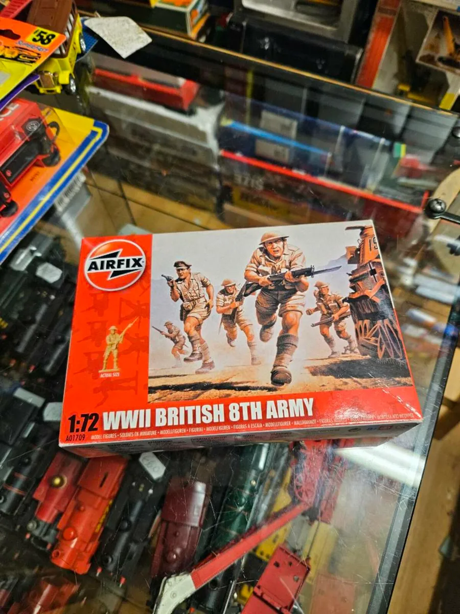 Airfix WW2 British 8th Army soldiers