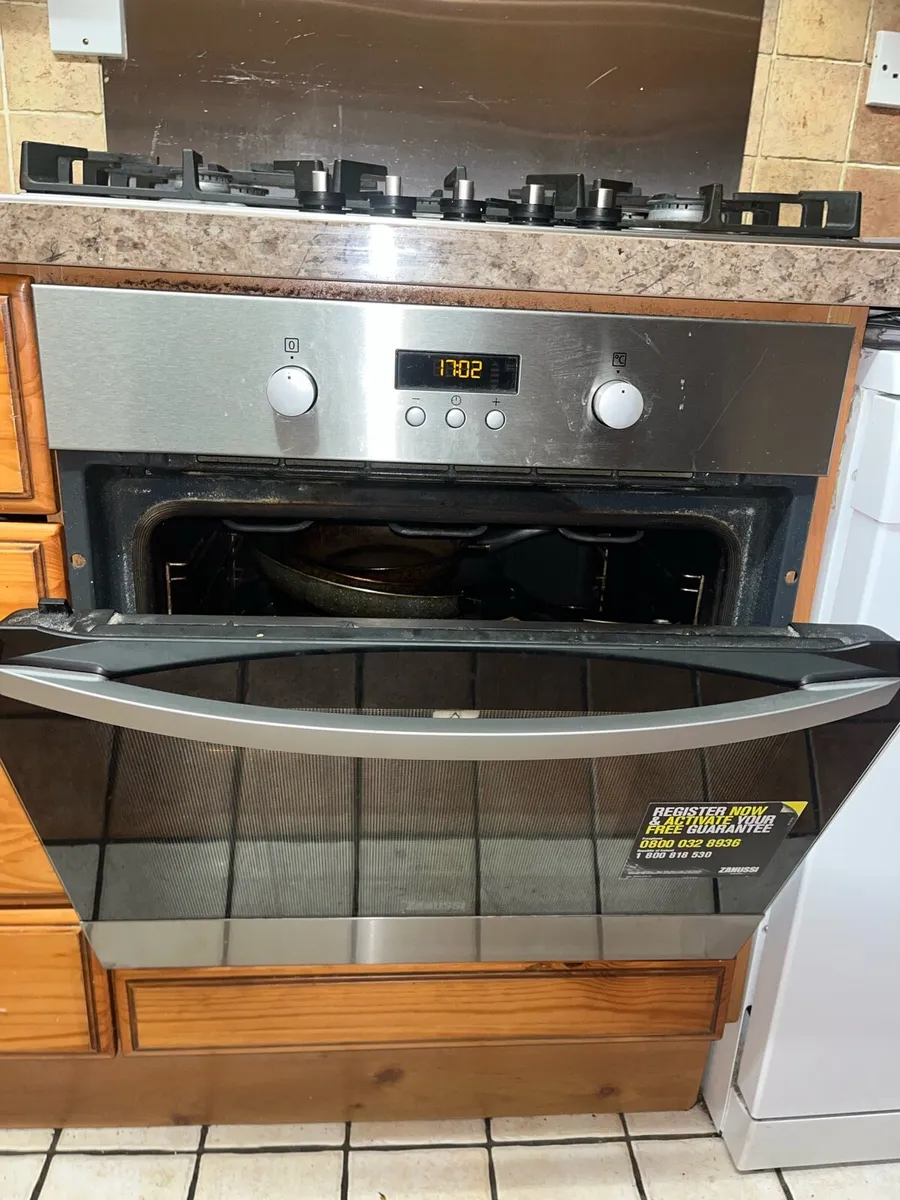 ZANUSSI Electric Oven - Image 2