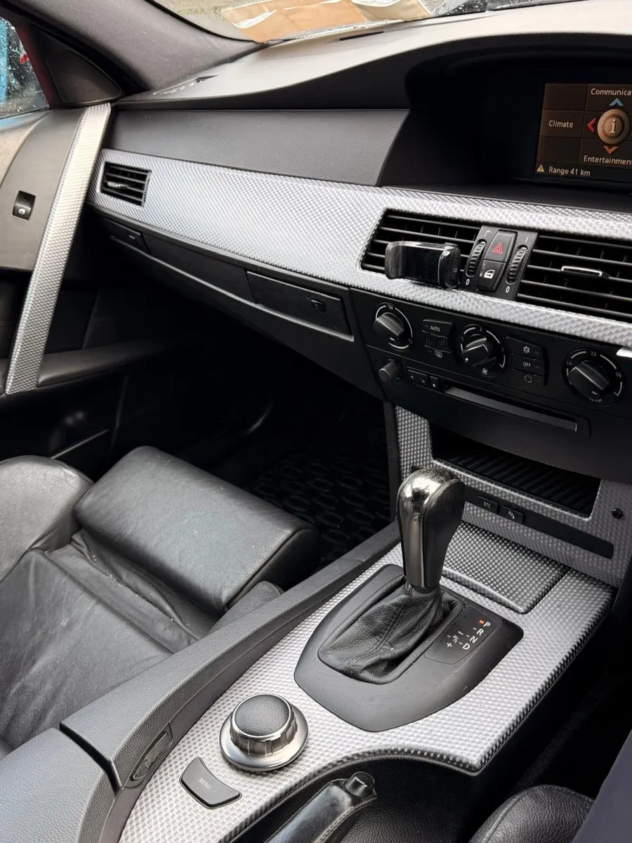 BMW 525 i m sport low miles - Image 3