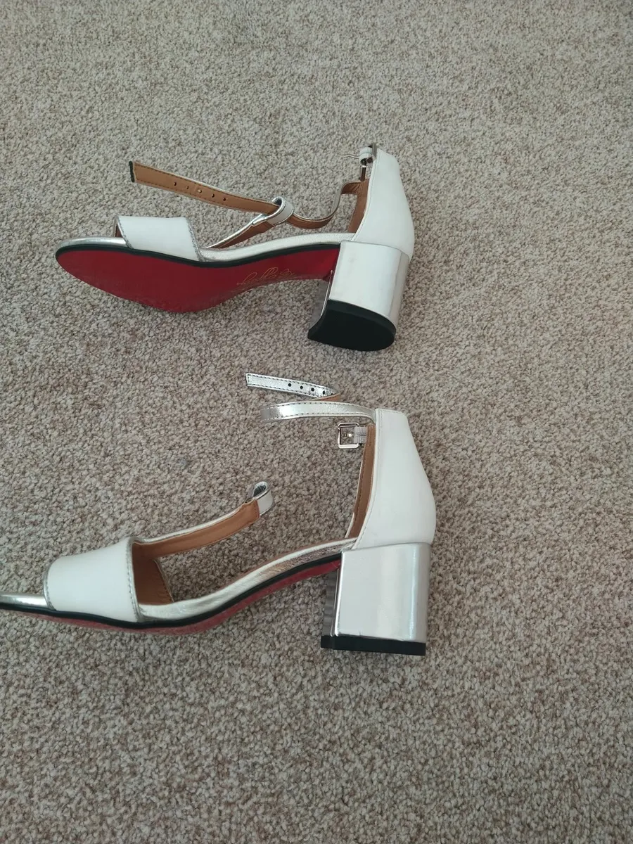 Brand new ladies sandals - Image 1