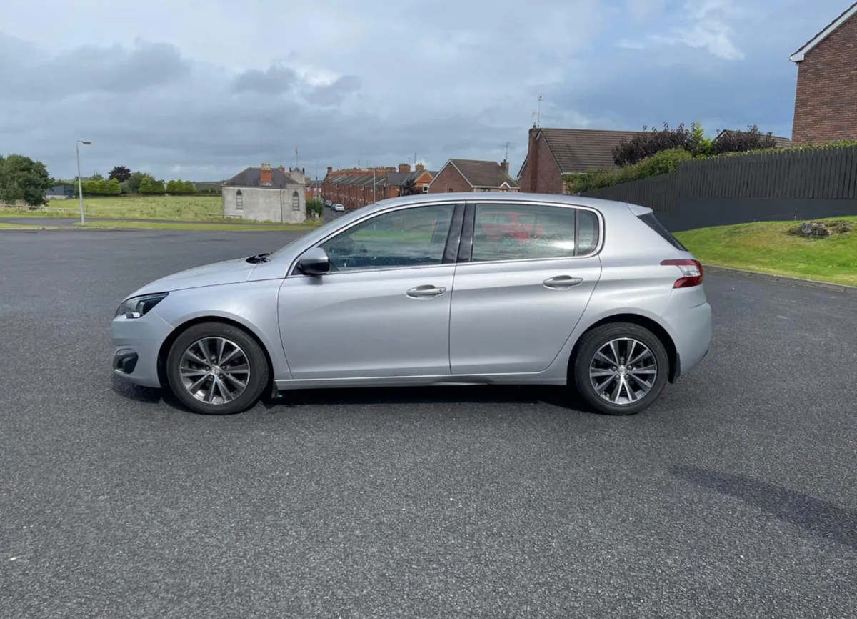 2017 Peugeot 308 1.6HDi - Image 4